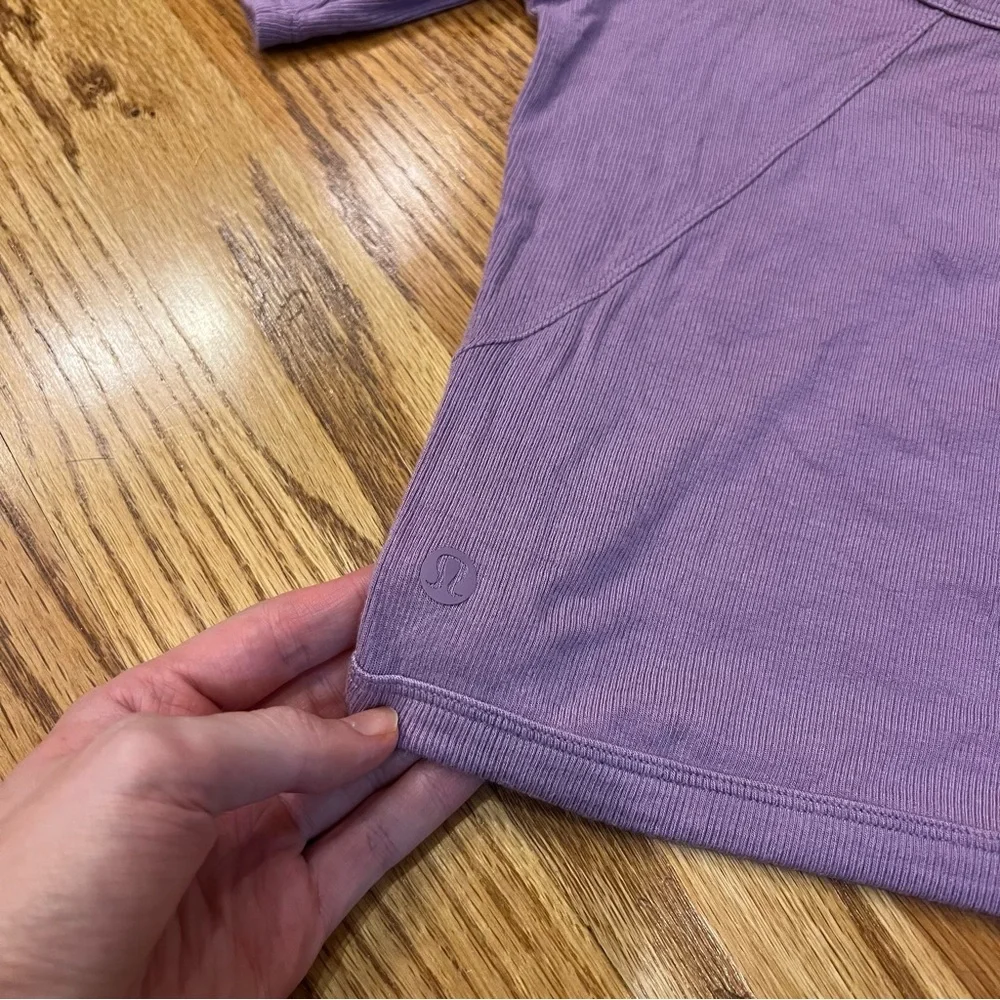 Like New Lululemon Ribbed Held Tight Tee Size 8 Purple Square Neck Short Sleeve